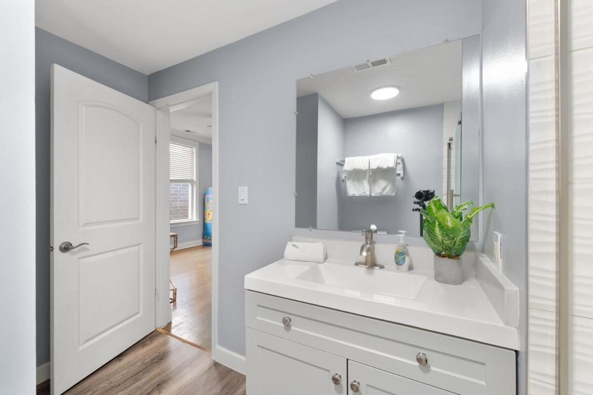 Stylish 2Br Urban Retreat In River West Chicago Zewnętrze zdjęcie
